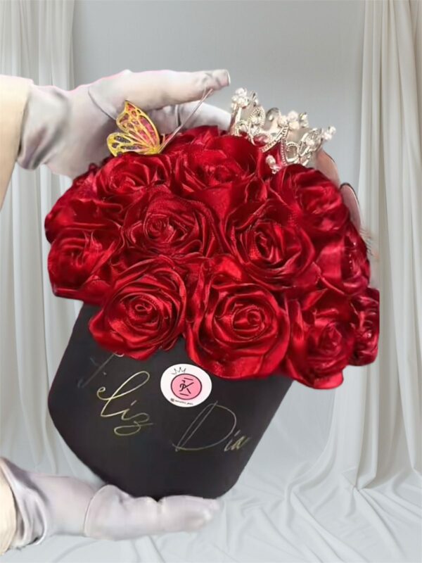 Bouquet Princesa 23-26 Rosas con Mini Corona