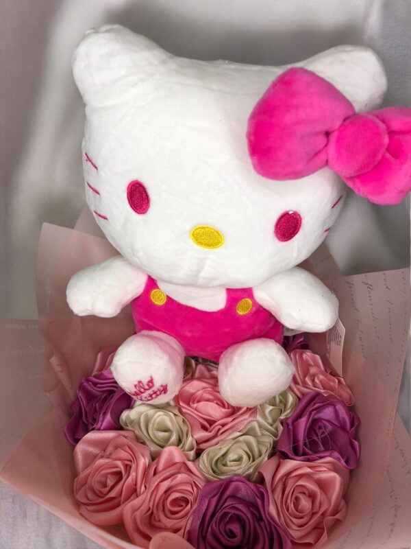 Ramos-17 rosas-con peluche